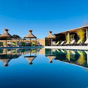 Hotel En Provence - Ecogîtes&restaurant Insolites, Richerenches